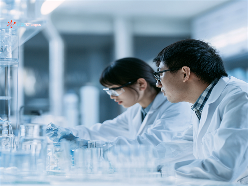 How Small Peptide CDMOs Outmaneuver Giants Like Lonza & Bachem